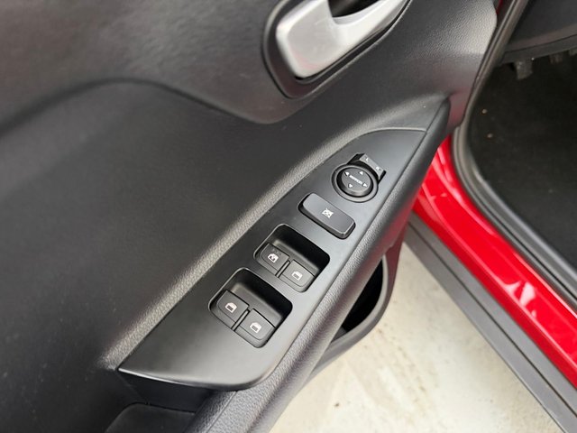 Kia Stonic 1.0 T-GDi 74kW (100CV) MHEV iMT Concept