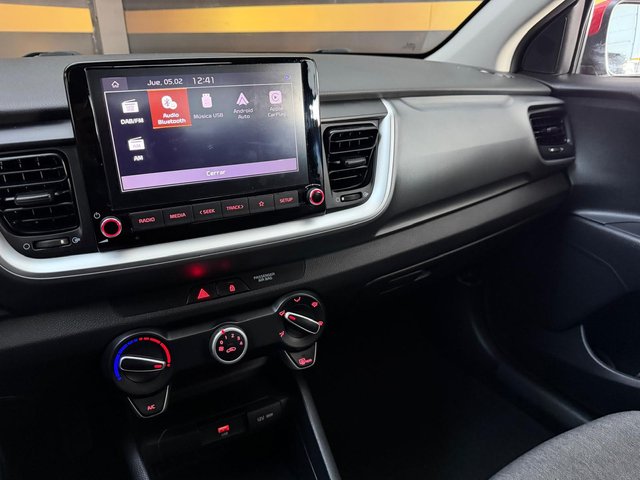 Kia Stonic 1.0 T-GDi 74kW (100CV) MHEV iMT Concept