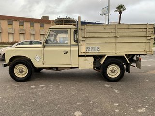 Land Rover Santana 119 camión basculante