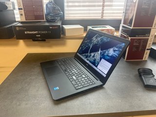 Portátil Dell Latitude 3500 i5.