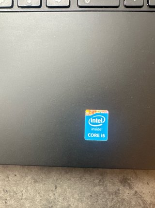 Portátil Dell Latitude 3500 i5.