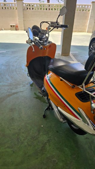 Moto Scooter 125 Edición Italia. 5.000km.
