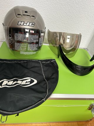 Casco de moto HJC plateado