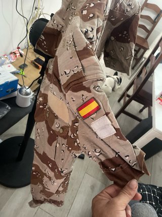 Lote Ropa Militar Beige y Verde