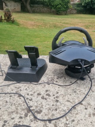 Volante Thrustmaster T80 Ferrari 488 GTB