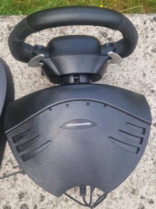 Volante Thrustmaster T80 Ferrari 488 GTB