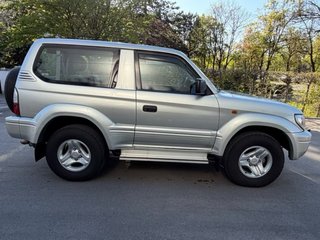 Toyota Land Cruiser 90 2001