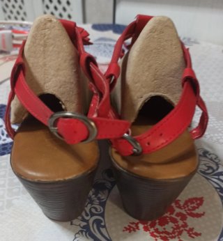 Zapatos sandalias rojas