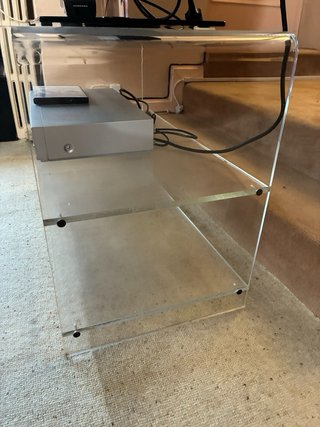Mesa TV / auxiliar metacrilato Space Age