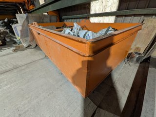 Contenedor metálico robusto 3.15m3