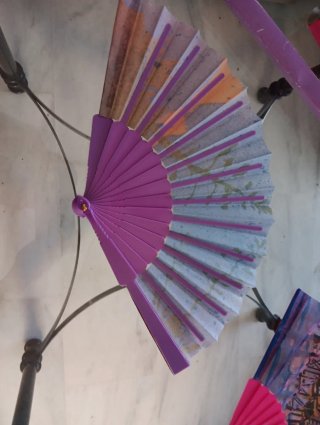 Abanicos plegables colores surtidos