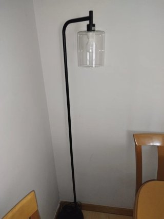Lámpara de pie moderna cristal negro