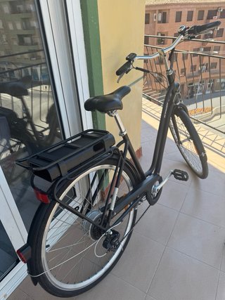 Bicicleta Eléctrica BTWIN ELOPS Negra