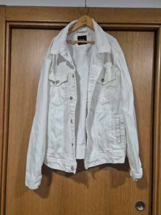 Chaqueta Vaquera Zara Blanca, talla XL
