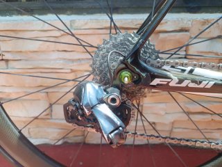 Bicicleta carretera Fuji SL Caja Rural talla 56