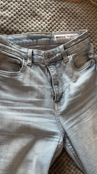 Pantalones campana Bershka azul claro T.32
