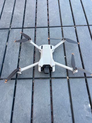 Dron DJI Mini 3