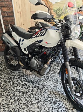 Hero XPulse 200 Adventure Moto