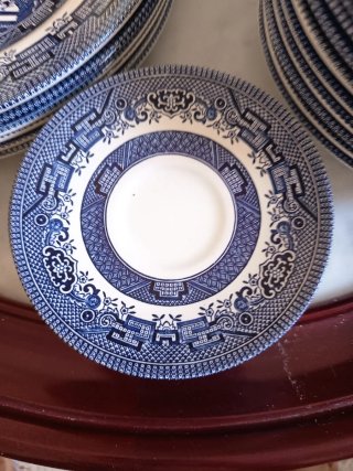 Vajilla Churchill Azul y Blanco