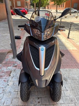 Piaggio MP3 Yourban 300LT Gris/Negro