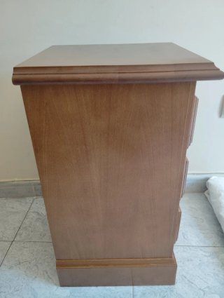 Mesita / cajonera