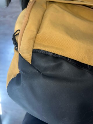 Mochila Thule Paramount 27L Wood Thrush/Mustard