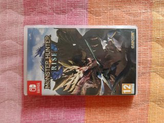 Nintendo Switch  + accesorios + juego MHR