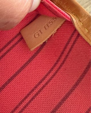 Louis Vuitton Neverfull Monogram Pochette