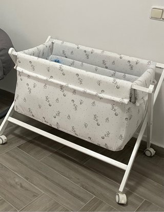 Minicuna con estampado infantil