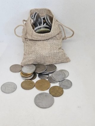Saco regalo de 250 monedas italianas.