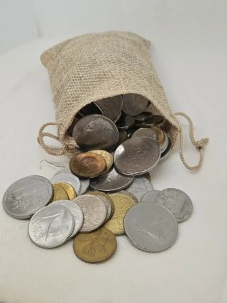 Saco regalo de 250 monedas italianas.