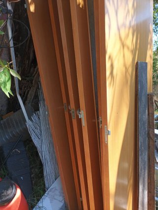 Puerta madera con cristal