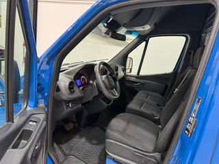 Mercedes-Benz eSprinter 2023