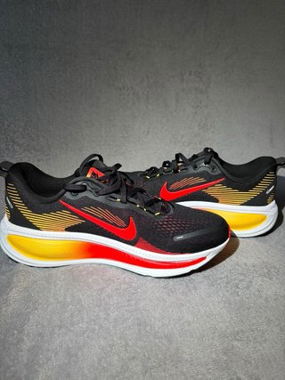 Nike Vomero 18 Uomo Taglia 44
