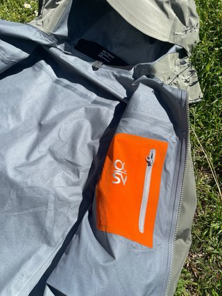 Chaqueta Arc'teryx Alpha SV Verde Talla L