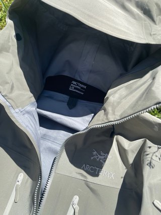 Chaqueta Arc'teryx Alpha SV Verde Talla L