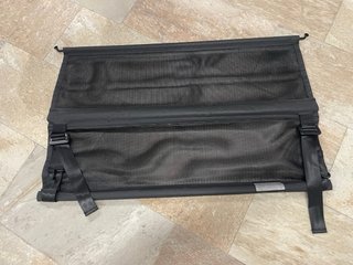 Red trasera original Audi Q5 2017 con funda