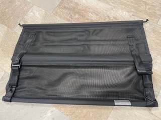 Red trasera original Audi Q5 2017 con funda