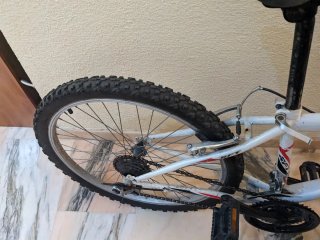 Bicicleta Ruedas 24 Blanca