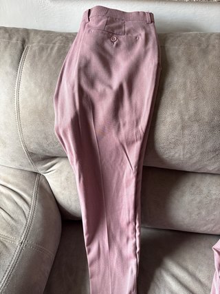 Traje de hombre rosa palo