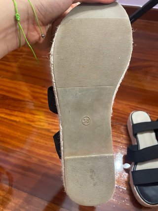 Sandalias negras plataforma esparto