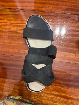 Sandalias negras plataforma esparto