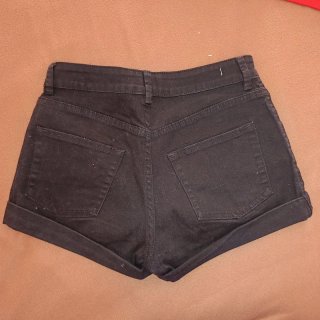 2 shorts jeans Terranova rossi e neri