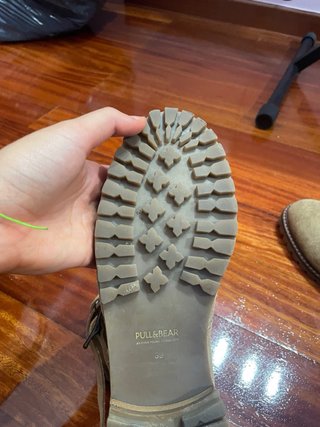 Botas Beige con Hebillas