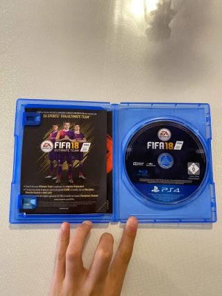 FIFA 18 PS4 (PlayStation 4) - EA Sports