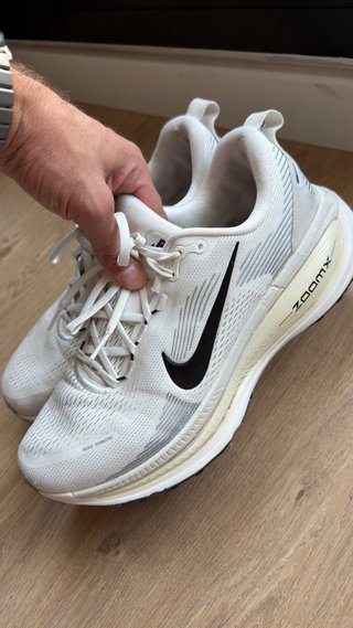 Nike Vomero 18 Blancas