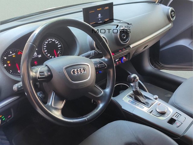 Audi A3 Sportback 1.6 TDI 110cv clean d Ambition