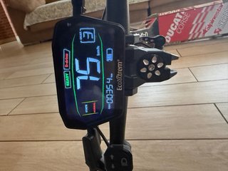 Patinete Eléctrico ecoxtrem M41 Armored