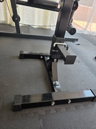 Equipo de gimnasio: pesas, barras y accesorios