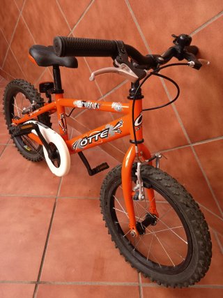 Bicicleta infantil naranja 4-6 años